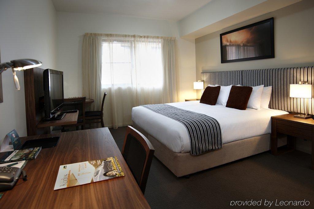 Hudson Parap Darwin Room photo